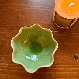 Green Scalloped Ceramic Bowl